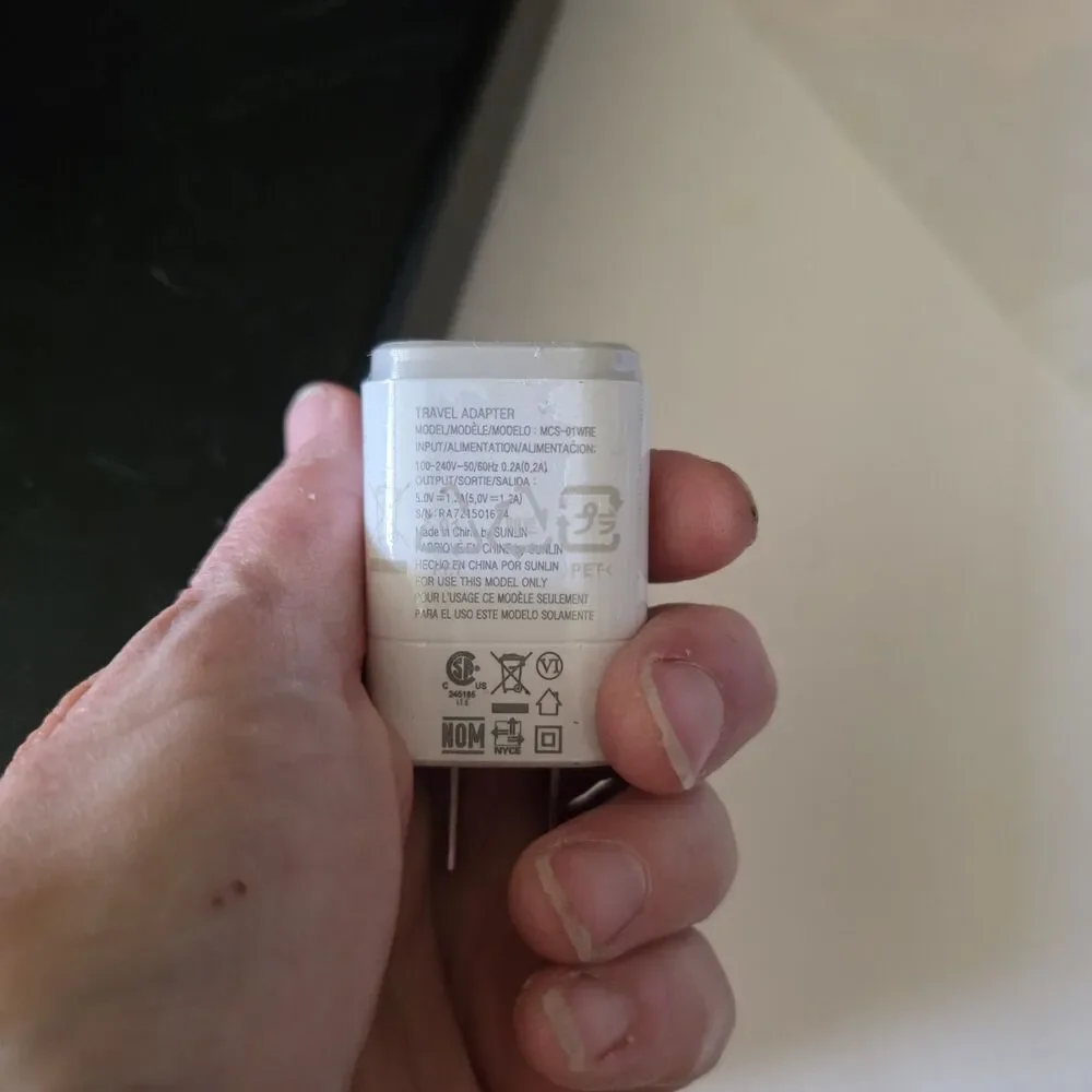 LG MCS-01WRE Fast Charge USB Wall Charger 1-Port Plug-In Travel Adapter White